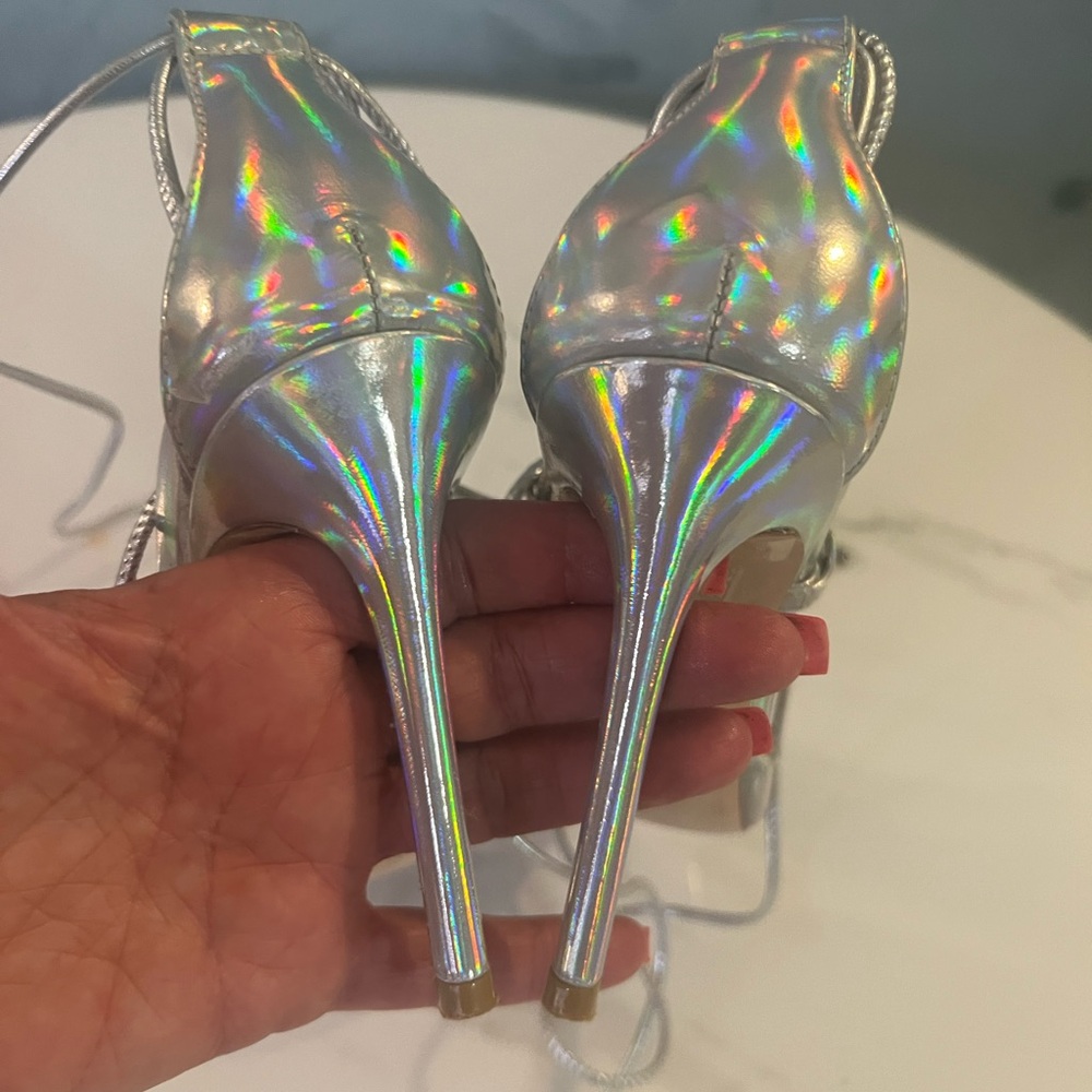 Stuart Weitzman Silver/clear stiletto 👠 heels - Picture 5 of 9